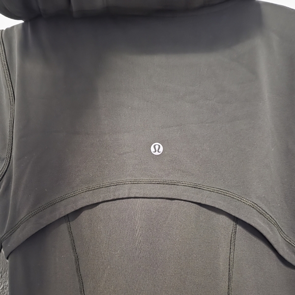 Lululemon Athletica Hooded Army Green Define Jacket Size 6 - Picture 9 of 12